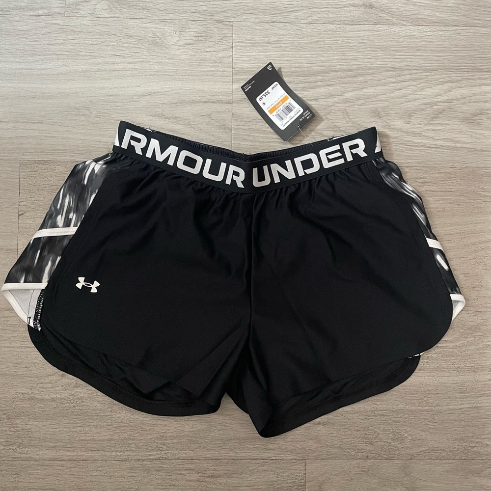 New Under Armour Women's Black Athletic Shorts S